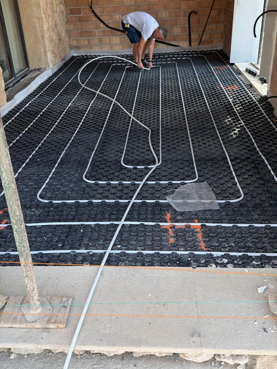 Instalación de suelo radiante — Selva